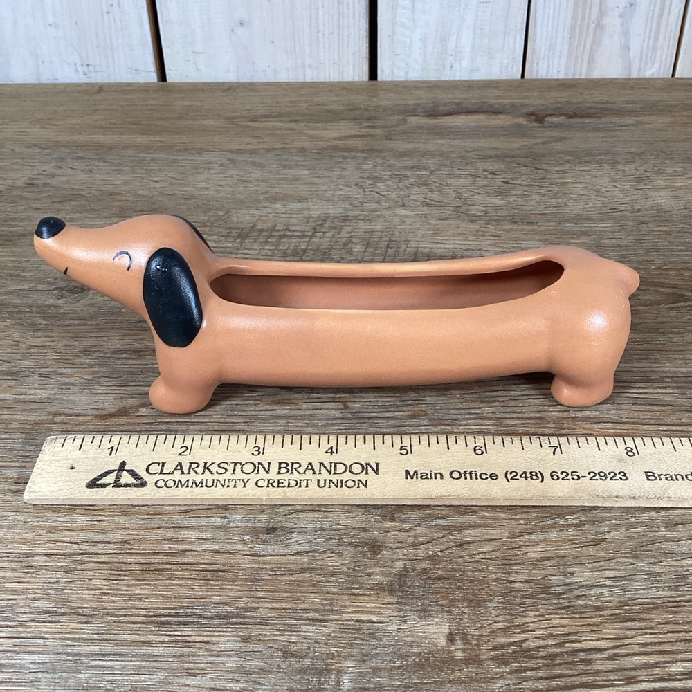 Daisy the Dachshund Ceramic Planter 8.5” x 2.5” x 2.5” - Picture 12 of 12